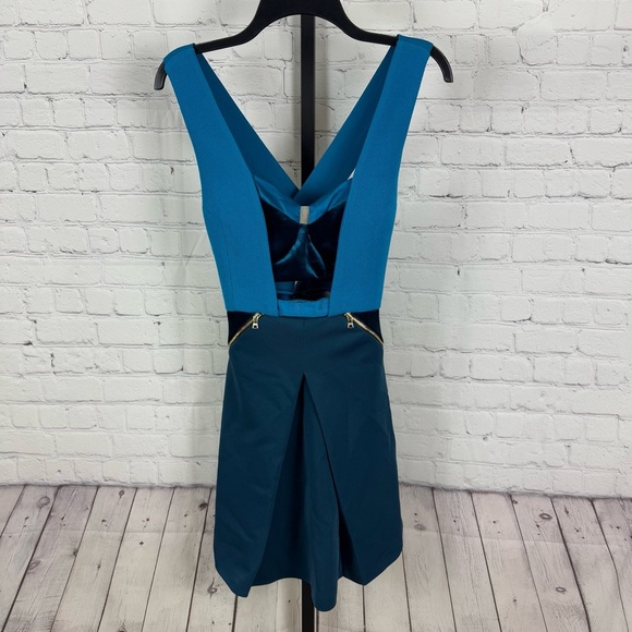 Three Floor Blue Noise Party Dress Size 4 - Picture 1 of 10